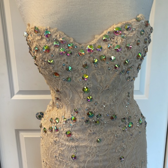 Prom dress/formal dress - Picture 6 of 7